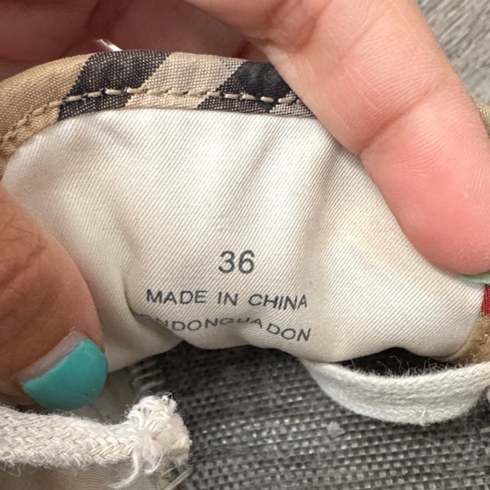 Burberry Check Sneakers with White and Black Details - Picture 5 of 5